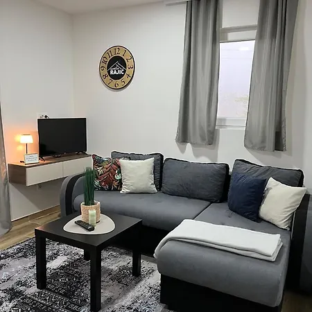 Apartament Rajić, Tara